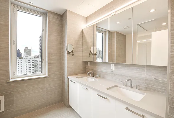 Rented by Bond New York | media 12