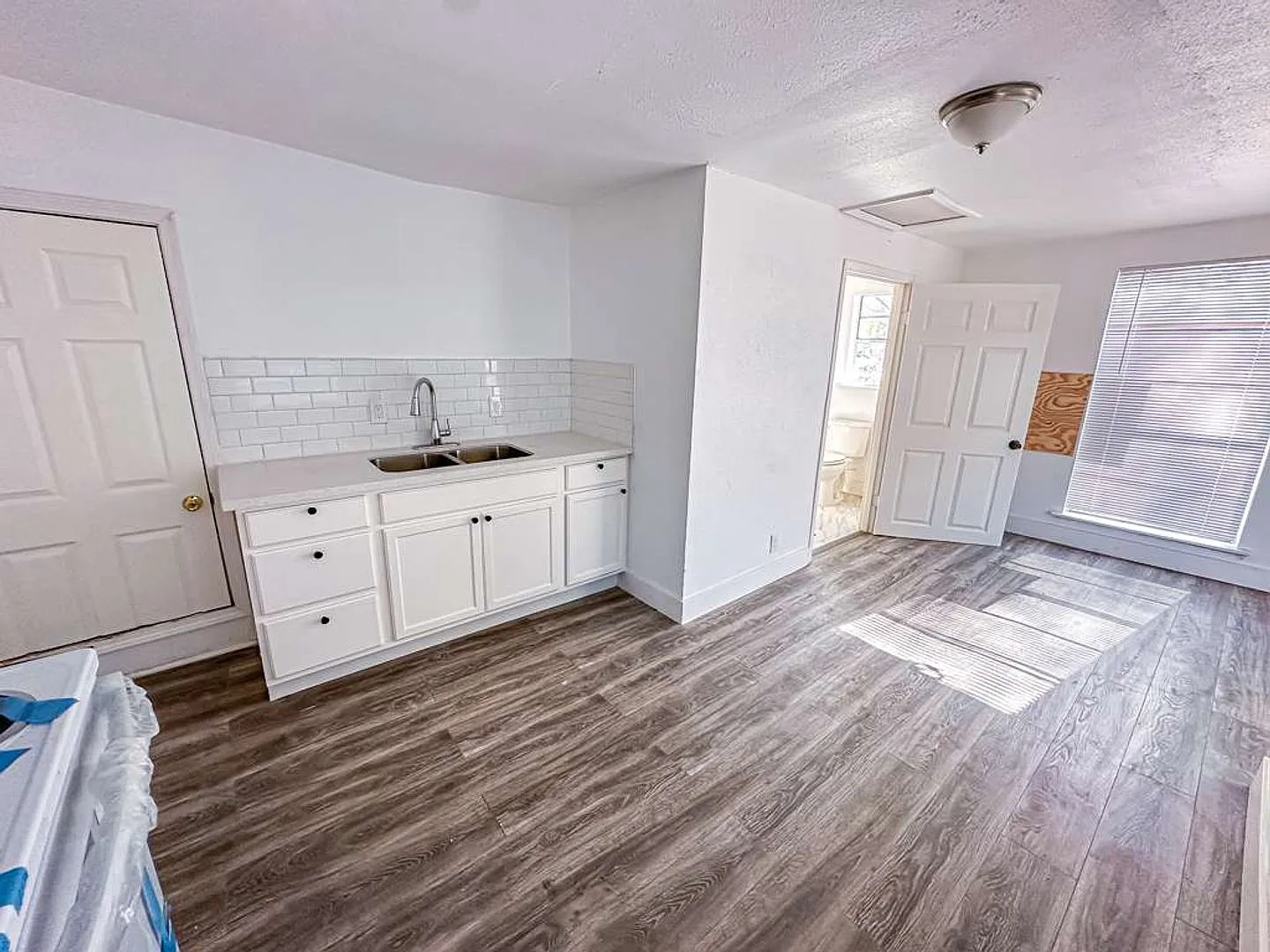 2555 Pierce St — Photo 3