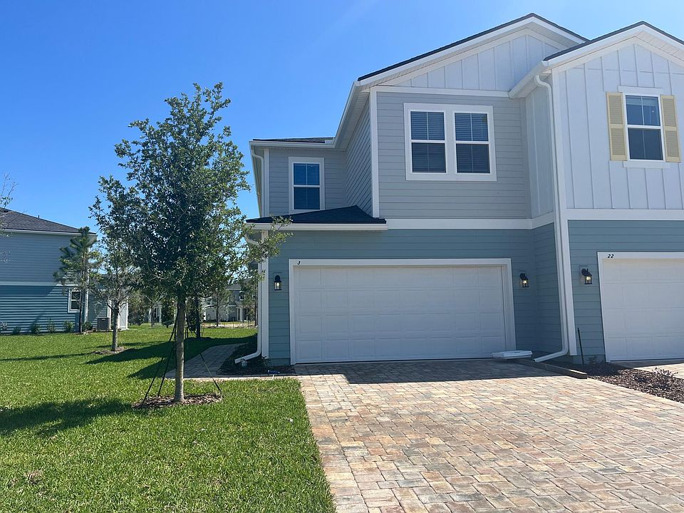 1st image of 328 Brandon Lakes Dr