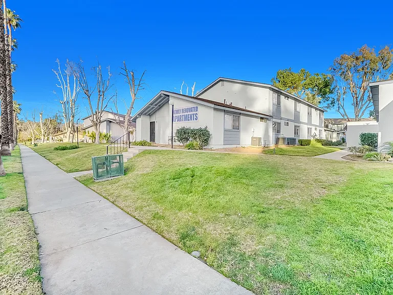 Las Casitas Apartments - Redlands, CA — Photo 64