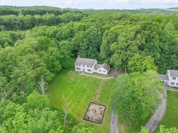 5 Ziegler Lane, New Windsor, NY 12553