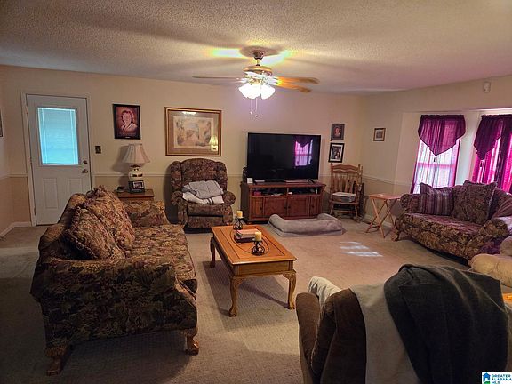 4th image of 3648 McIntosh Rd