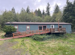 617 Meadowood Dr W, Seabeck, WA 98380