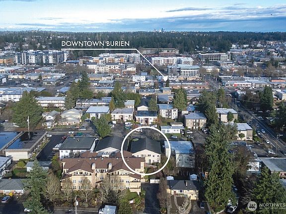 2nd image of 423 SW 155th Street