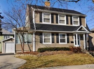 408 State Ave, Saint Charles, IL 60174