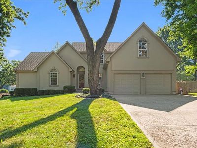 7541 Pawnee St, Prairie Village, KS, 66208