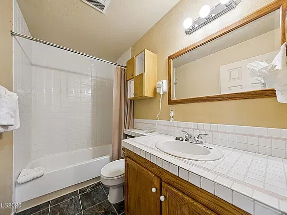 305 Galaxy Ln — Photo 2