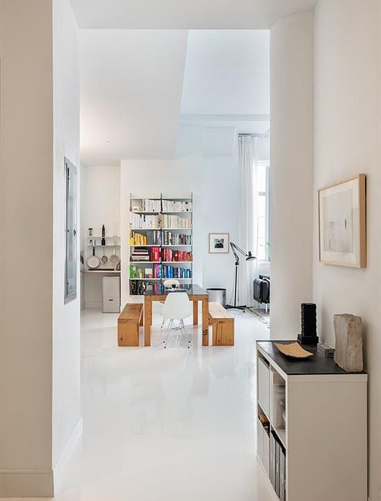 1st image of 27-28 Thomson Ave #527