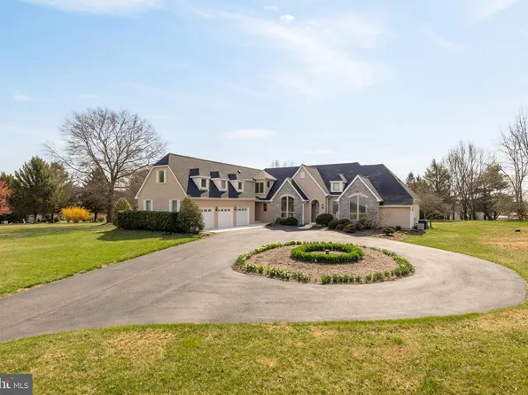 20407 Peach Tree Rd, Dickerson, MD 20842