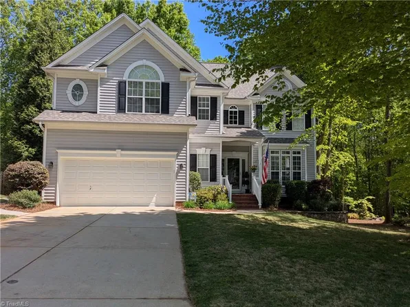 15 Holly Springs Ln, Greensboro, NC 27455