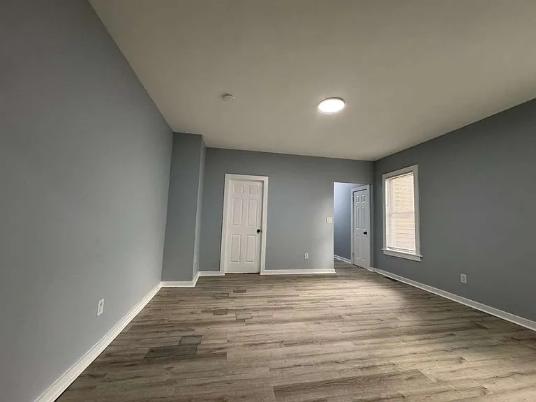 215 Rosette St #1L — Photo 27