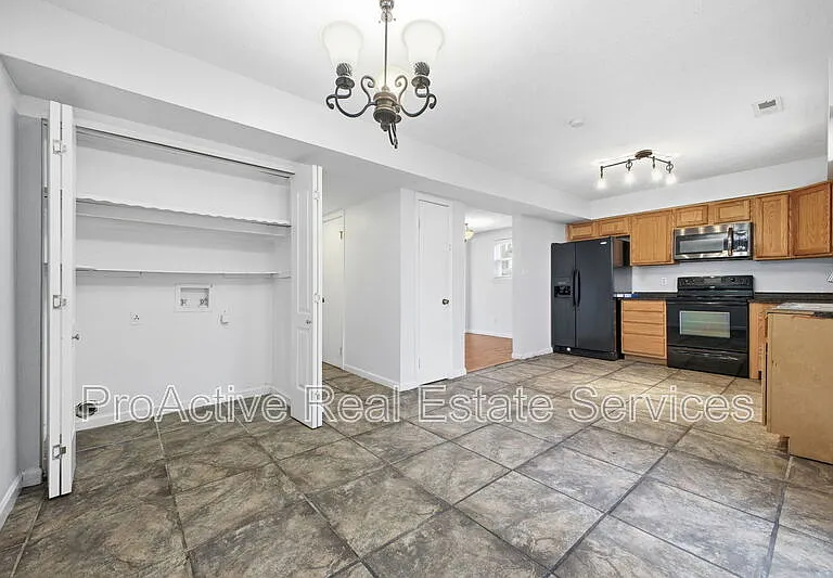 3228 Dunnbury Ct #1 — Photo 8