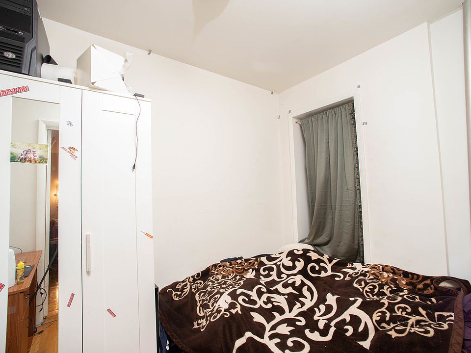 2nd image of 329 E 94th St APT 14