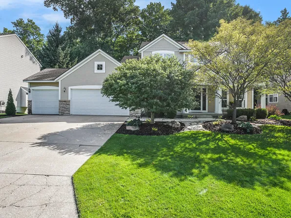 5608 E Meadowgrove Dr SE, Kentwood, MI 49512