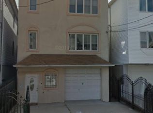 81 Chambers St #1, Newark, NJ 07105