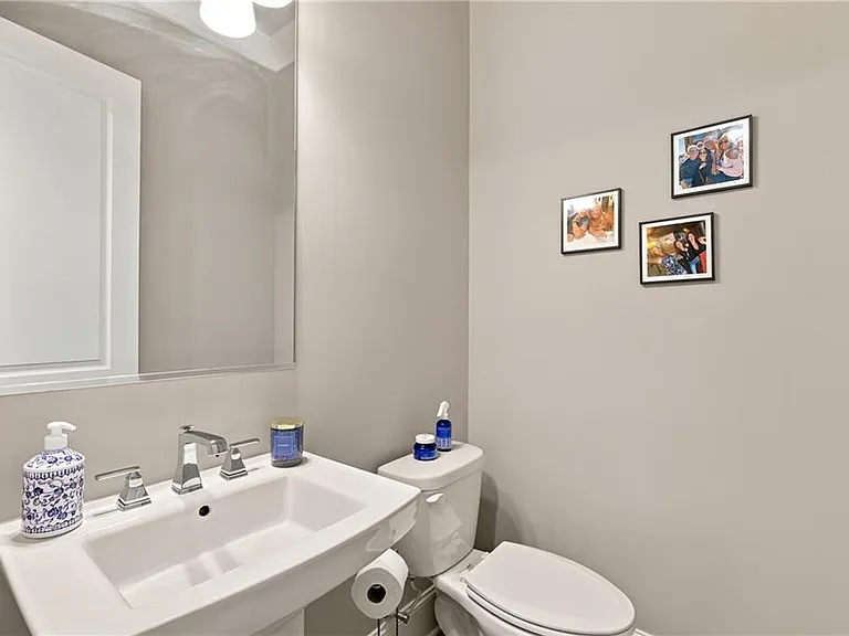 140 Clover Ct — Photo 21