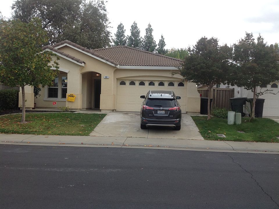 1st image of 301 Bayonne Ct