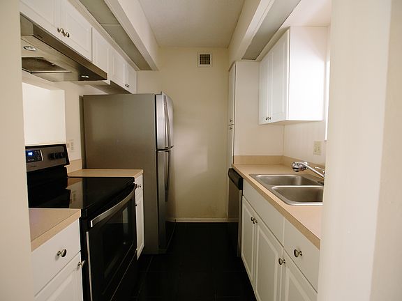 5th image of 14107 Mossy Glen Ln APT 101