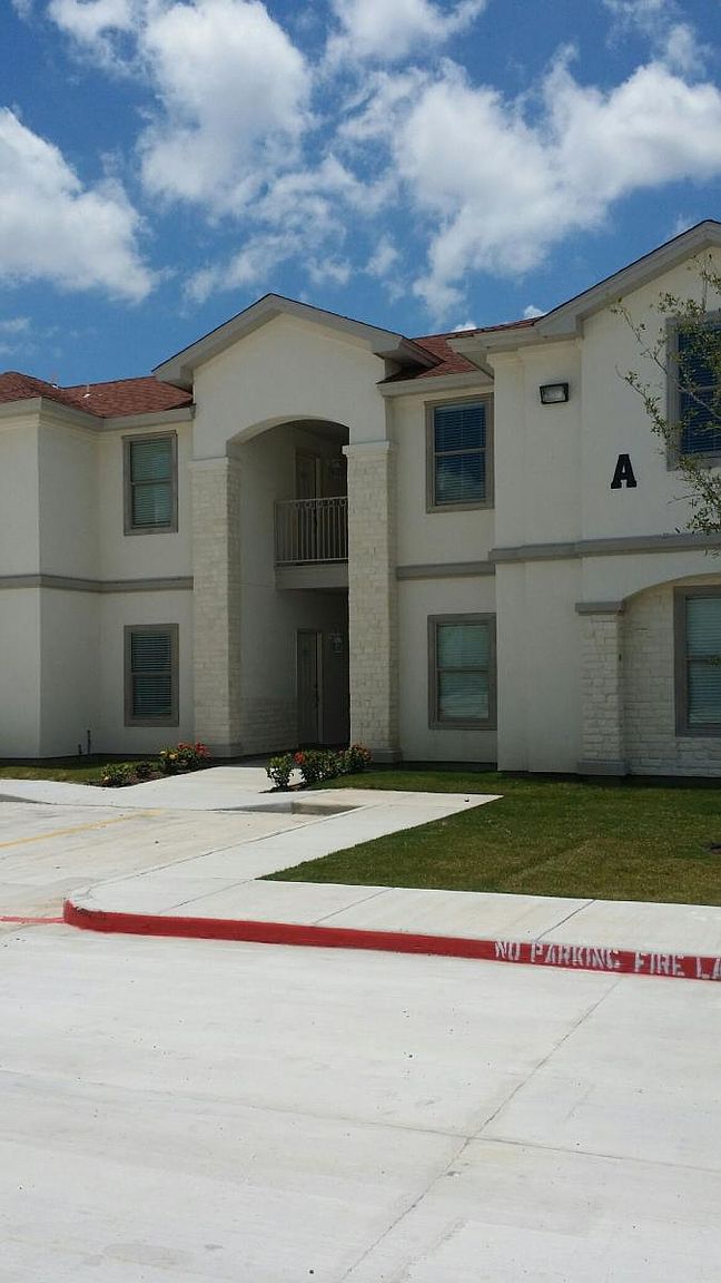 7615 Laguna Del Mar Ct Laredo, TX, 78041 - Apartments for Rent | Zillow