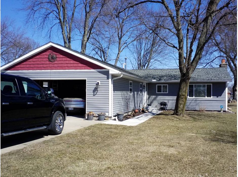 1st image of 3750 Kingsway Dr