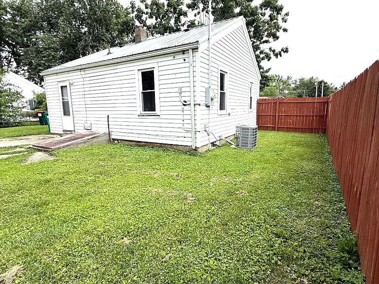 1612 W Hunt St — Photo 10