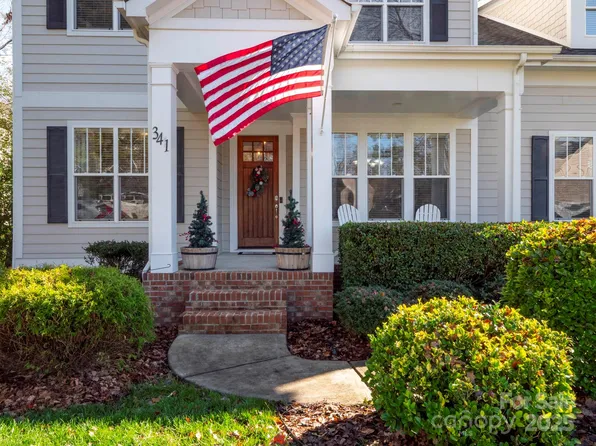 341 Windy Pine Dr, Clover, SC 29710