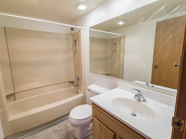 Woodfield Circle — Photo 14