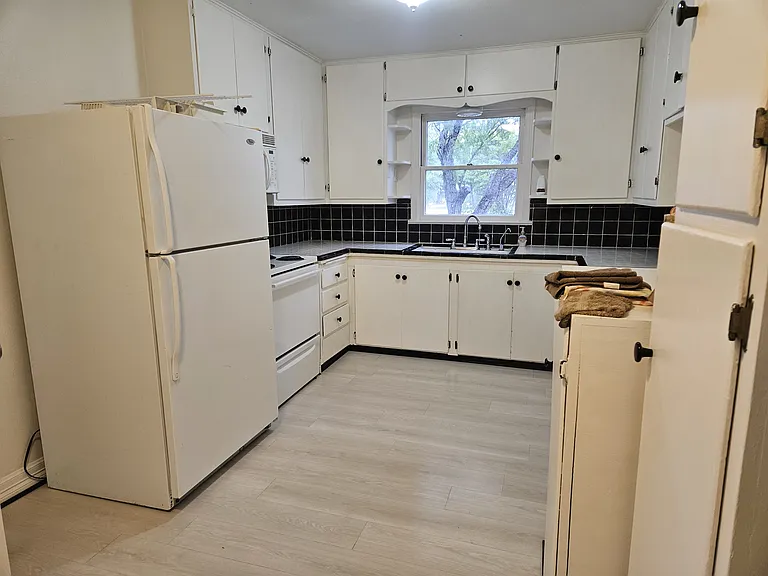 2863 Colorado Ave — Photo 19