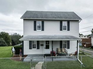 3040 Brunswick St, Dubuque, IA 52001