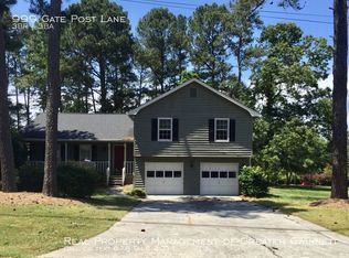 999 Gate Post Ln, Lawrenceville, GA 30044