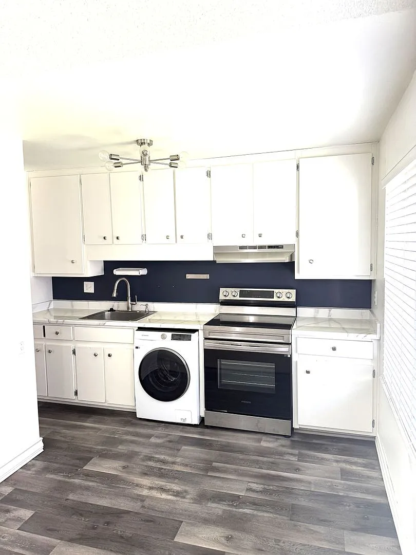 4888 Clayton Rd — Photo 4