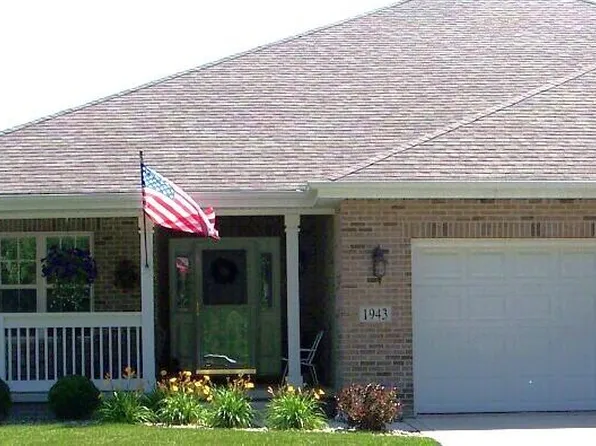 1943 Corinne Dr, Dyer, IN 46311