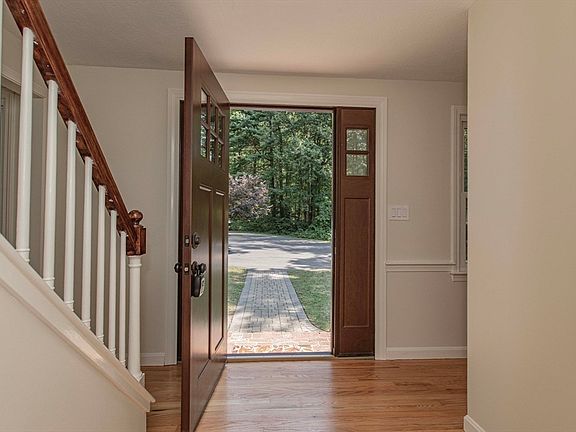 5th image of 577 First Parish Rd #R
