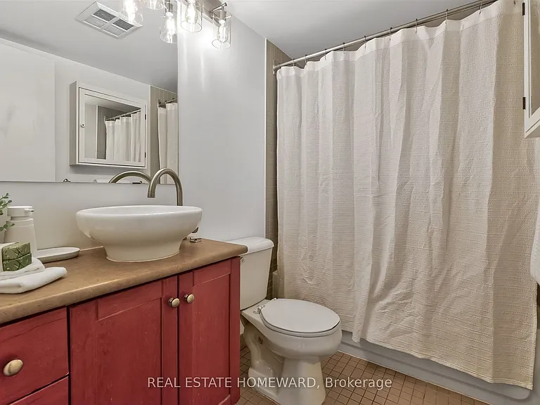 21 Earl St #115 — Photo 18
