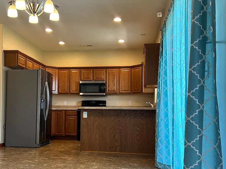 2743 Devin Dr — Photo 7