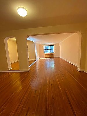 1st image of 6939 Yellowstone Blvd #8