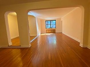 6939 Yellowstone Blvd #8, Forest Hills, NY 11375