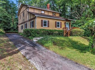 819 Hillcrest St, Hendersonville, NC 28739