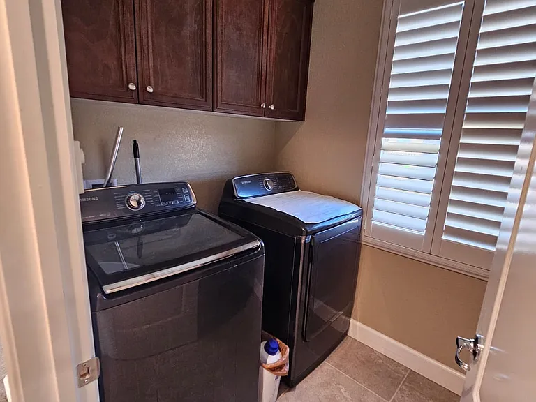 1426 Como Dr — Photo 16