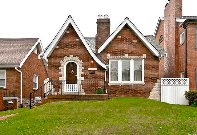 1st image of 3932 Burgen Ave