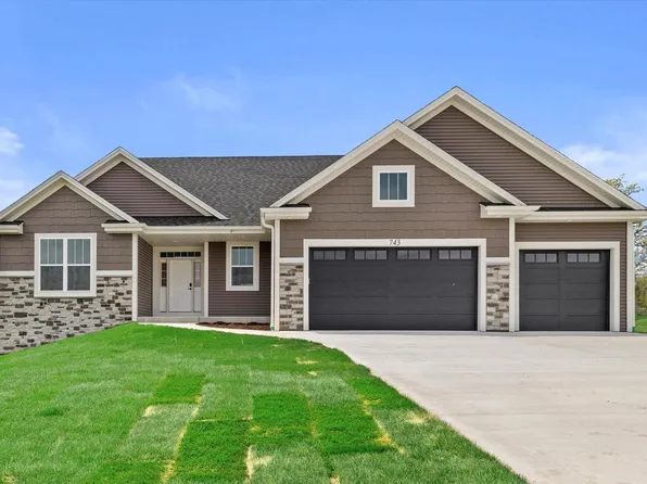 743 Brockway DRIVE #Lt37, Mukwonago, WI 53149