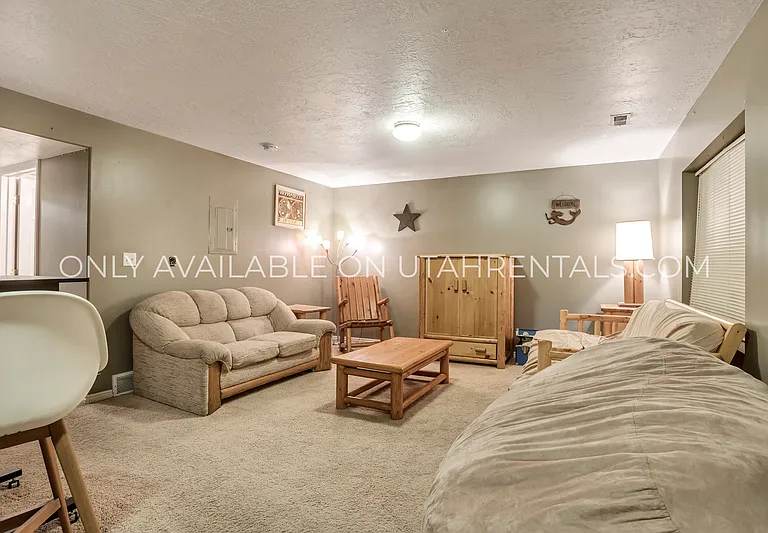 1346 S 1440 E — Photo 13