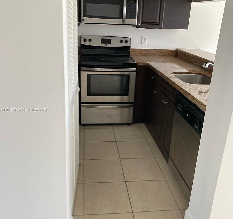 1st image of 7204 Glenmoor Dr