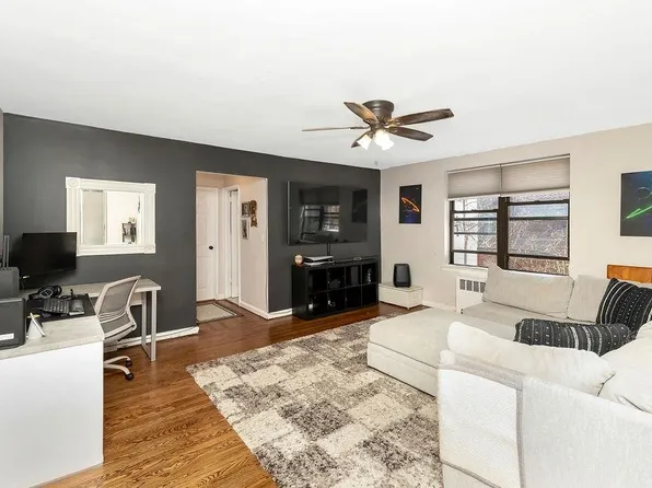 1011 Avenue C image 1 of 16