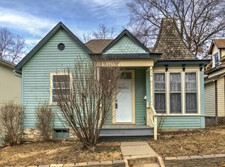 710 Chestnut St, Leavenworth, KS 66048