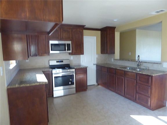 2nd image of 106 Mills St
