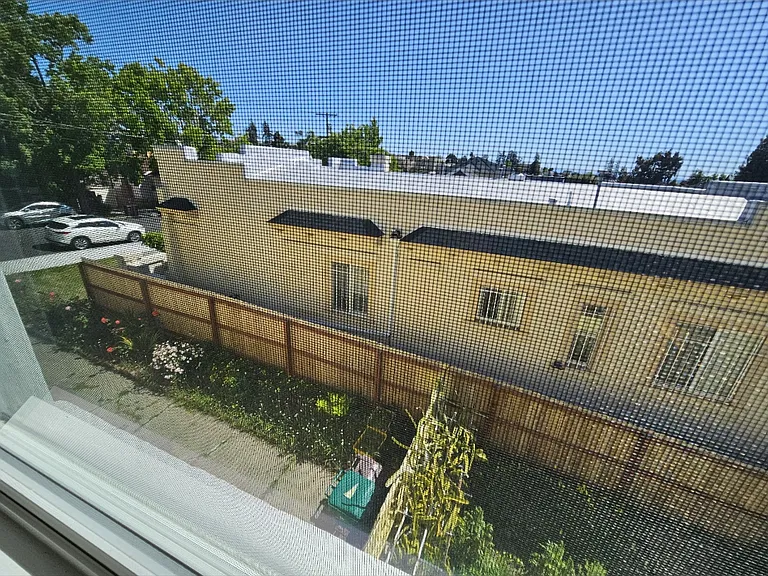 481 Van Dyke Ave #1 — Photo 31