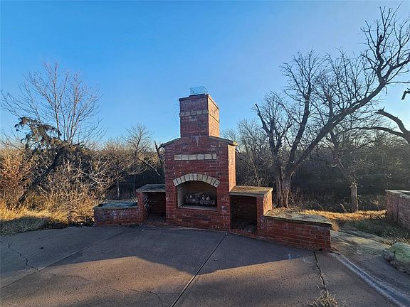 4th image of 6251 Blue Hills Ct