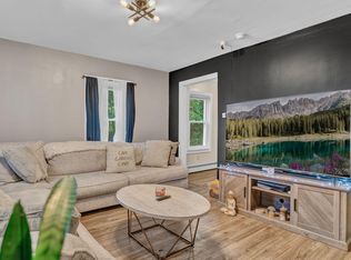26 Island Ave, Orono, ME 04473