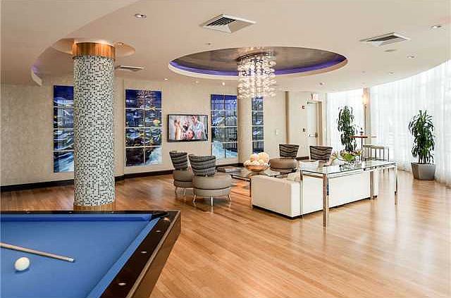 2nd image of 244 Biscayne Blvd APT 349
